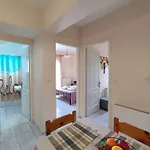 Dimitra's Comfort Apartament *