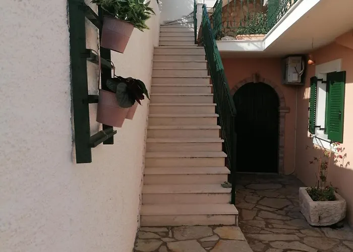 Dimitra's Comfort Apartament Dilináta